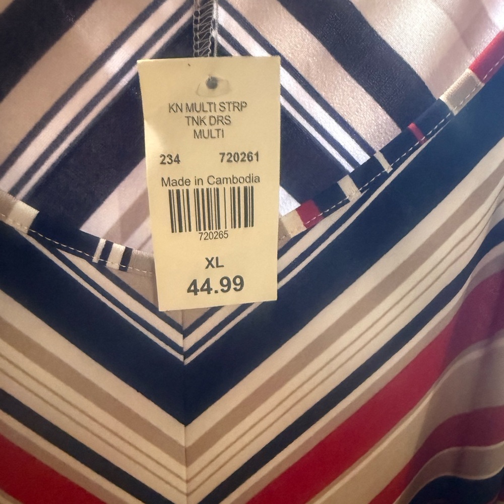 Alchemy Thread Chevron Striped Top - Picture 6 of 6